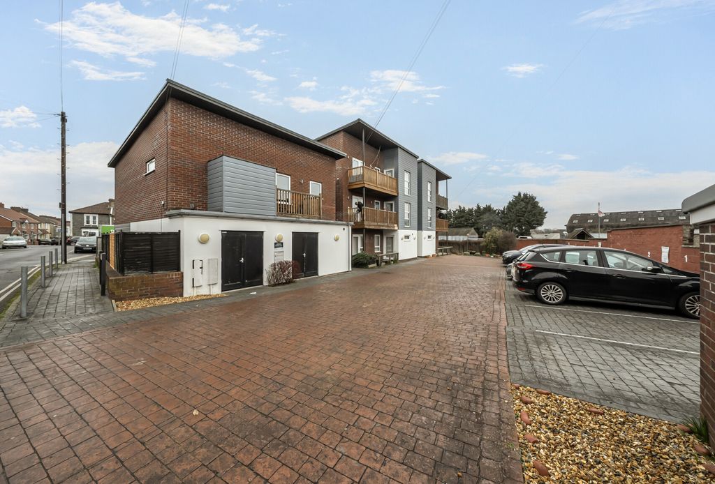 Property photo 1 of 16 Picture 1