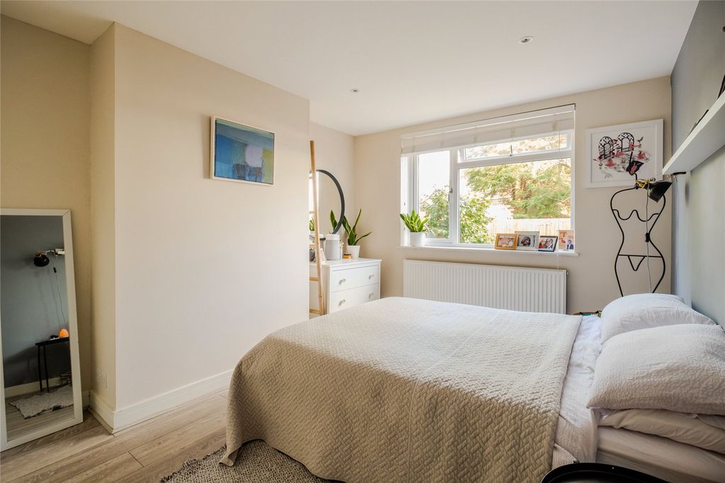 Property photo 3 of 8 Picture No. 05