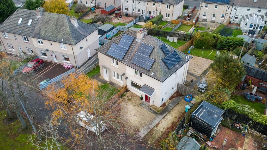 Property photo 2 of 19 External.Front.4.Jpg