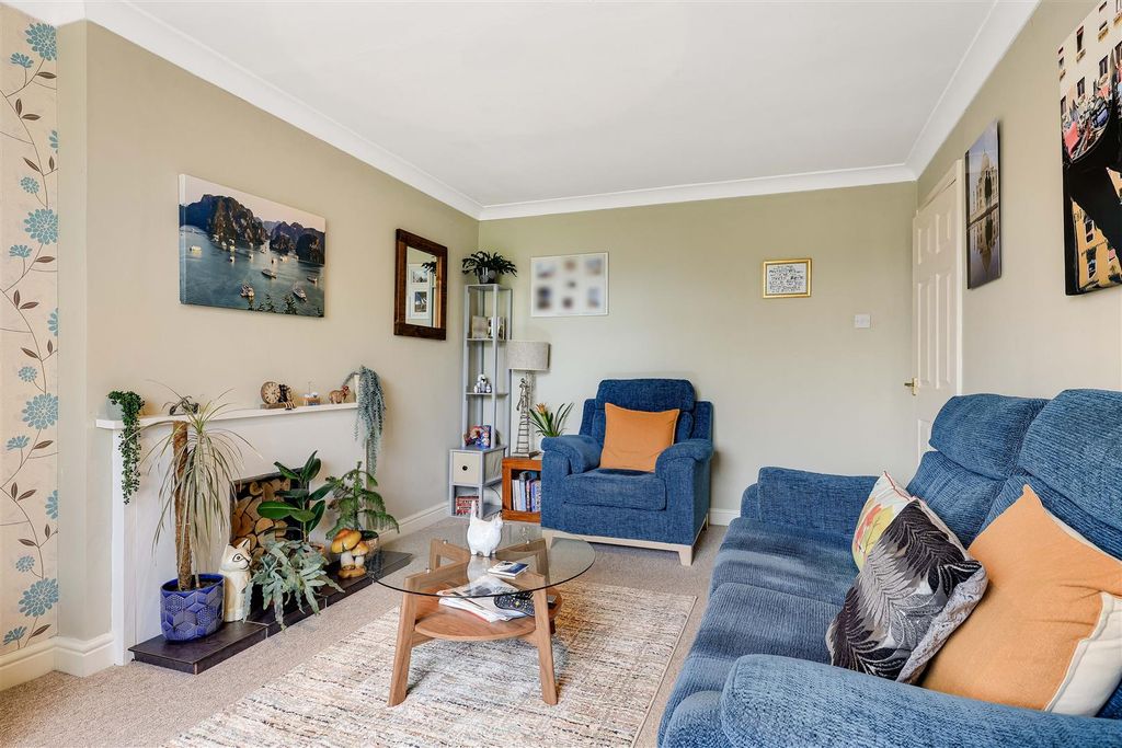 Property photo 3 of 20 Img (16).Jpg