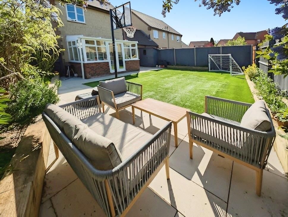 Property photo 3 of 19 9826A39d-Patio.Jpg