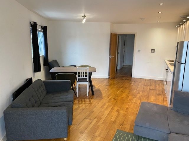 Property photo 2 of 8