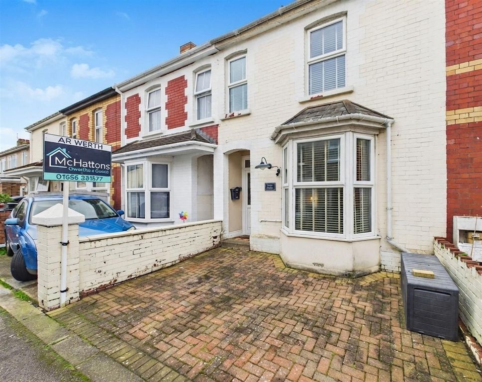 Property photo 1 of 17 Cam04118G0-Pr0038-Still019-001.Jpg