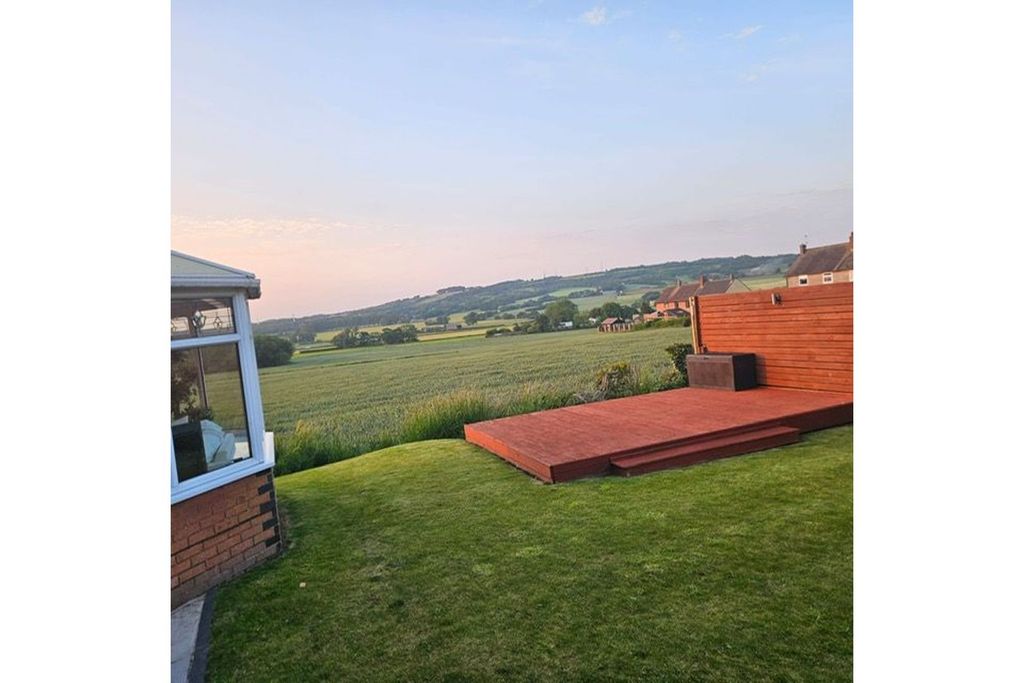 Property photo 1 of 31