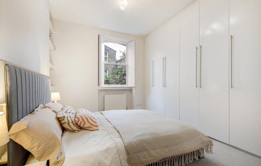 Property photo 3 of 6 108, 15 Portman Sq 3 25.02 .Png
