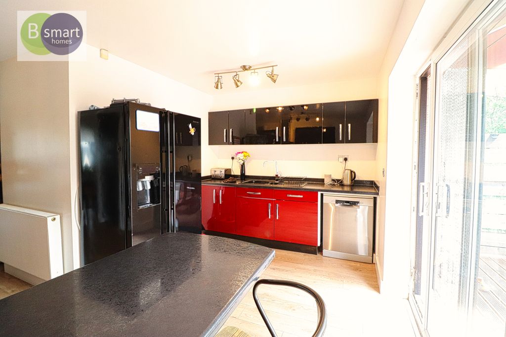 Property photo 3 of 18 Img_3961