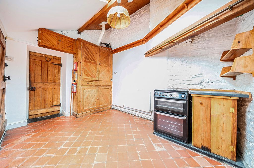 Property photo 2 of 19 1435155-10-69cd0F...