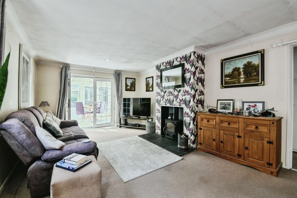 Property photo 3 of 22