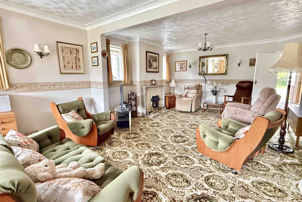 Property photo 3 of 22 Gallery