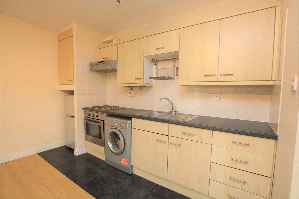 Property photo 3 of 7 Picture No. 13