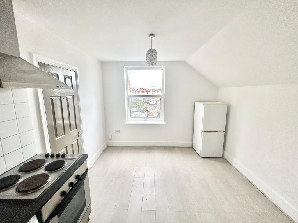 Property photo 2 of 7 Dining Room