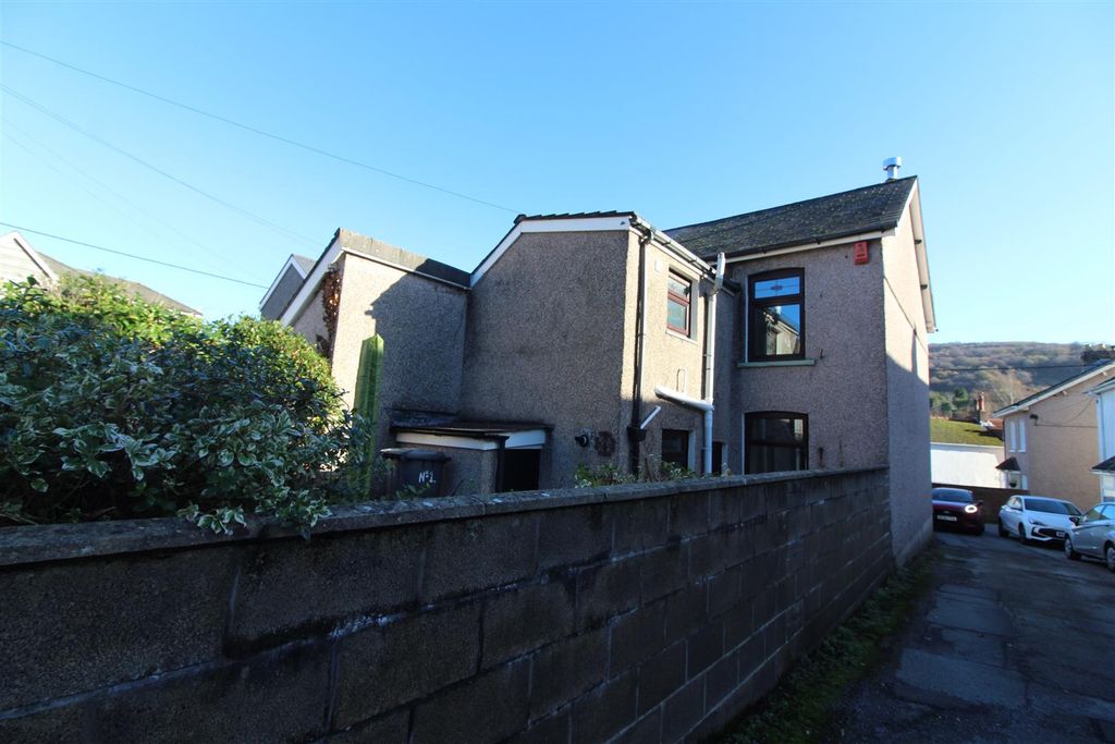 Property photo 2 of 37 Img_0703.Jpg