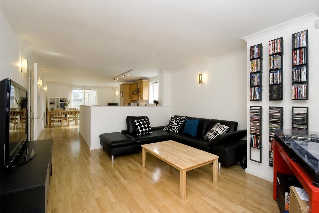 Property photo 2 of 8 Living Room