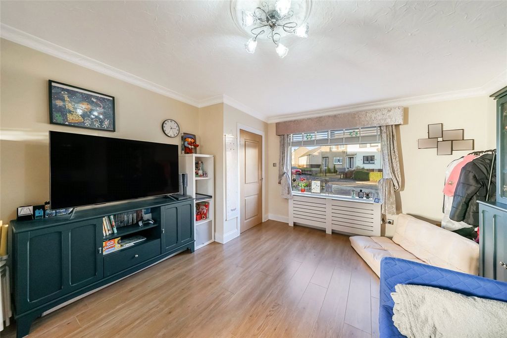 Property photo 3 of 12 3