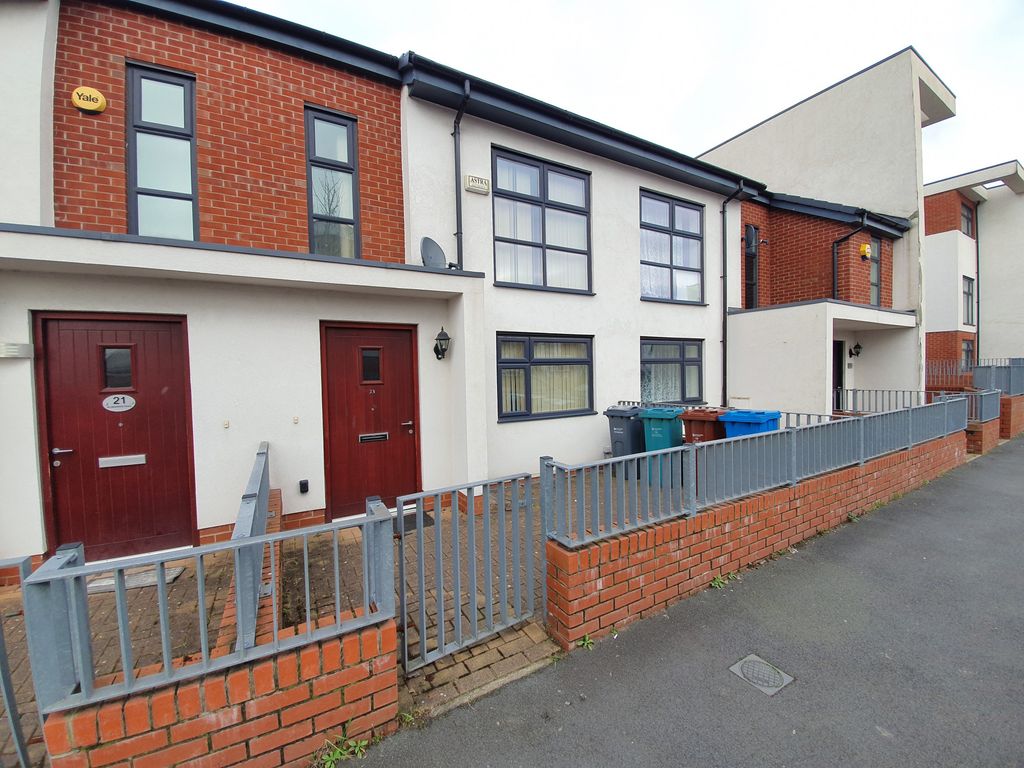 Property photo 1 of 2