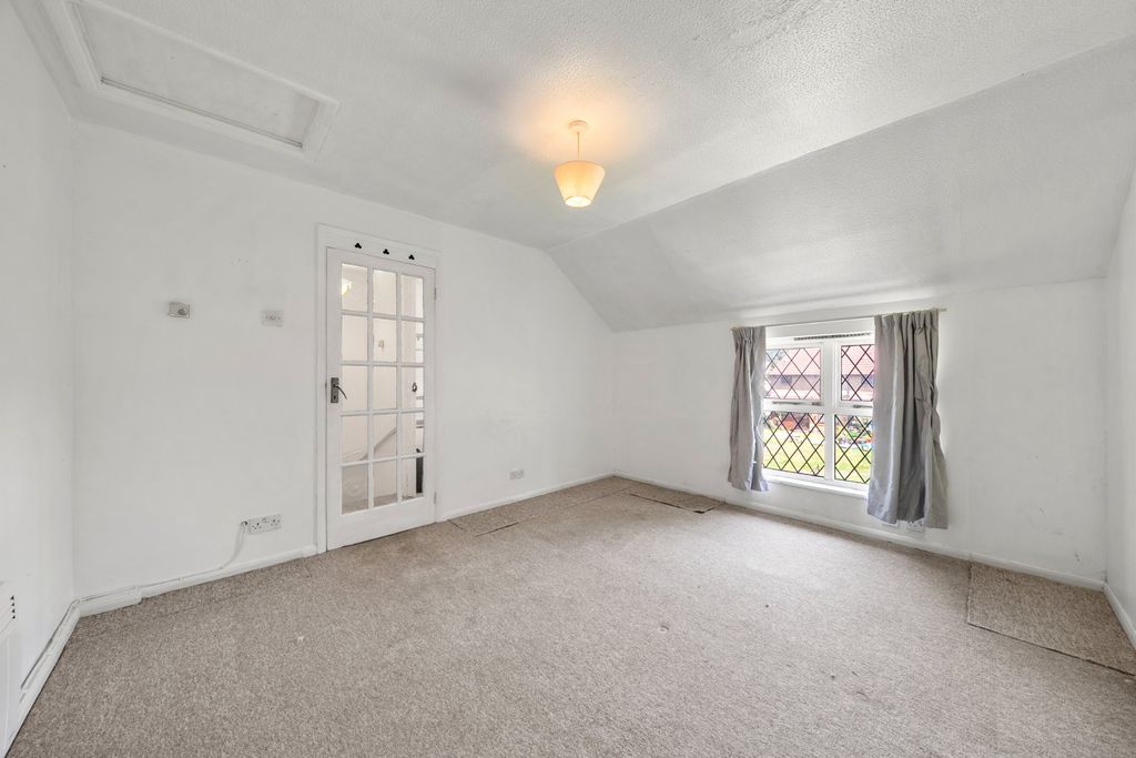 Property photo 2 of 17 Picture No. 01