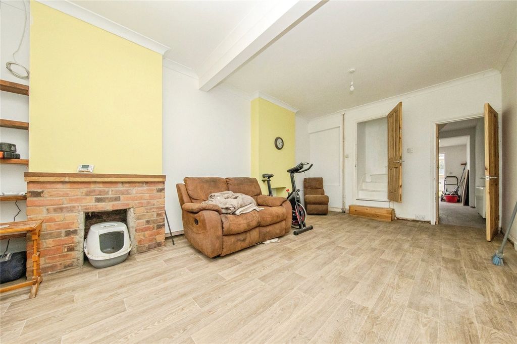 Property photo 3 of 26 Picture No. 29