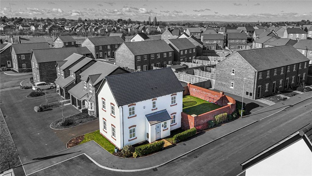 Property photo 2 of 33 Picture No. 02