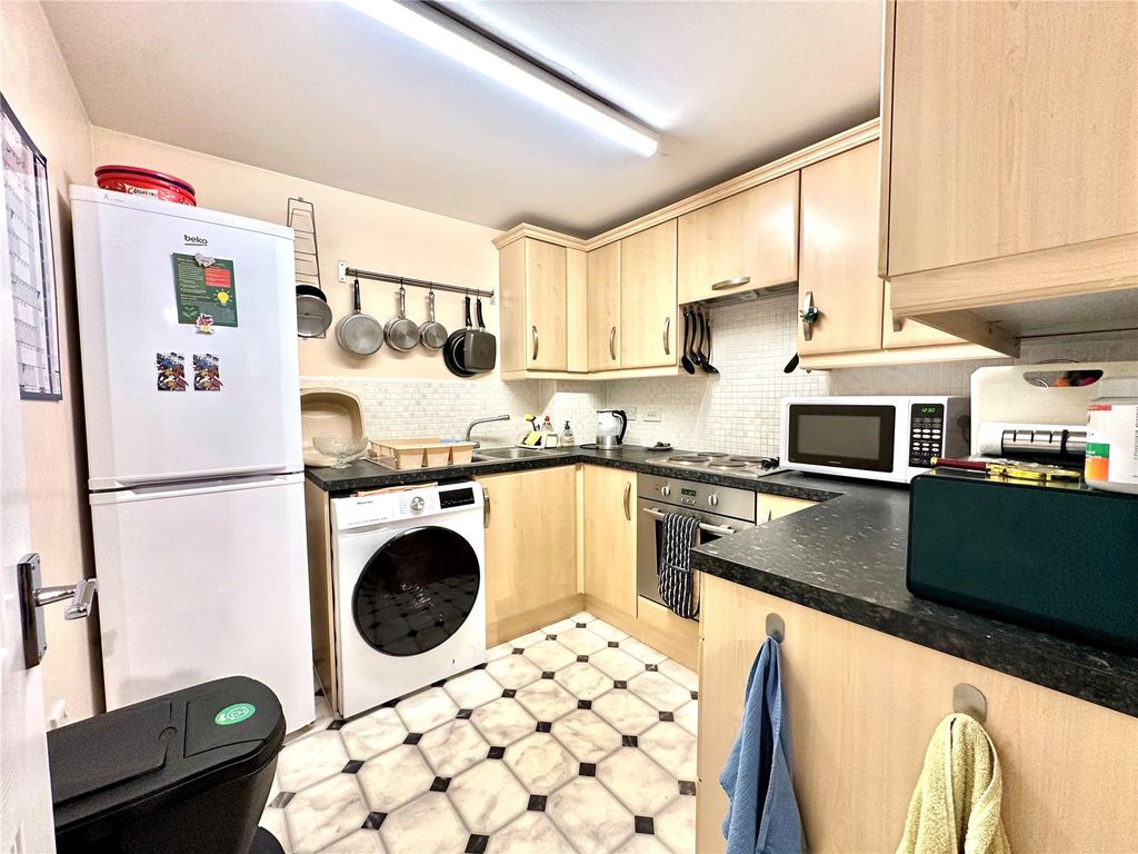 Property photo 3 of 9 Picture No. 04