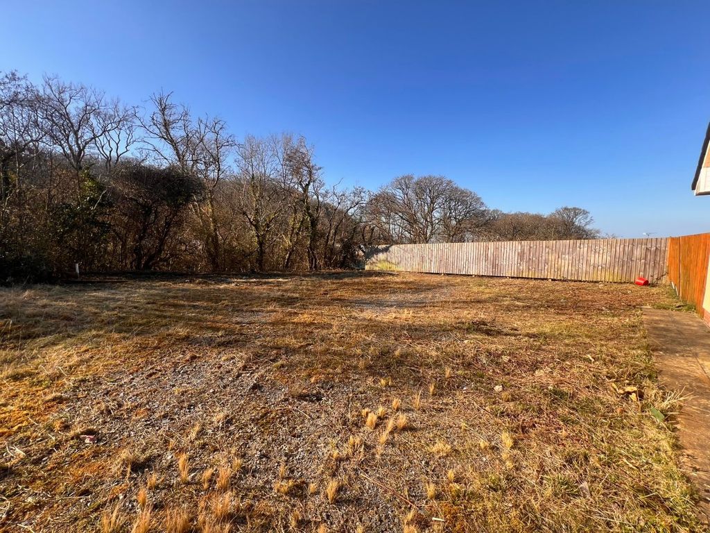 Property photo 3 of 9