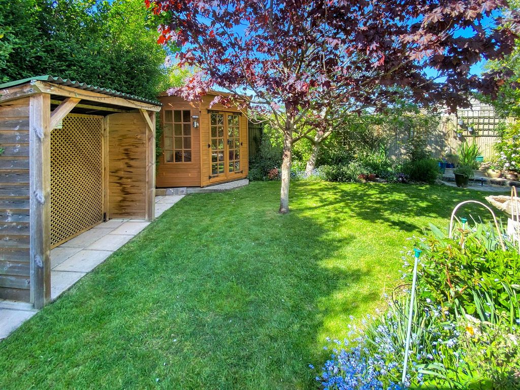 Property photo 3 of 28