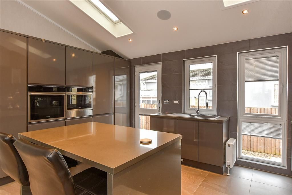 Property photo 1 of 12 Kitchen