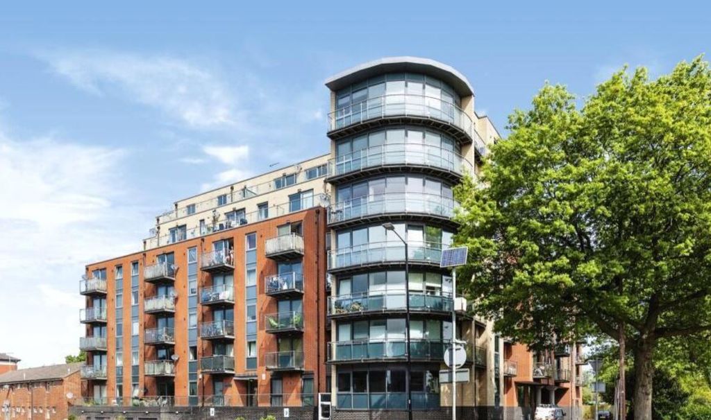 Property photo 1 of 8 Exterior