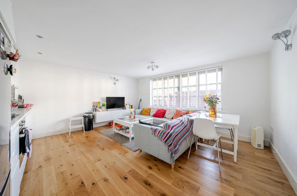 Property photo 2 of 15 1467374-1-6A16E80...