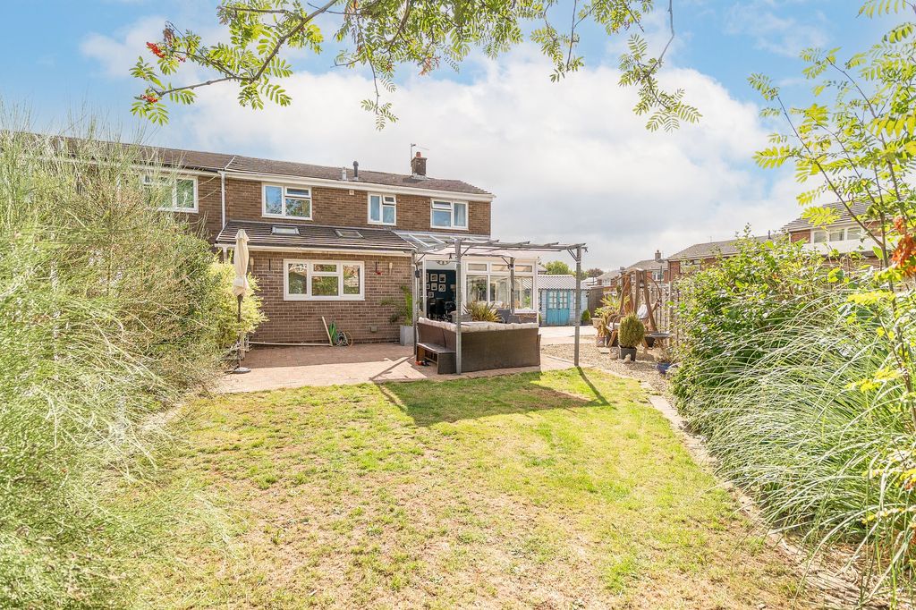 Property photo 1 of 26