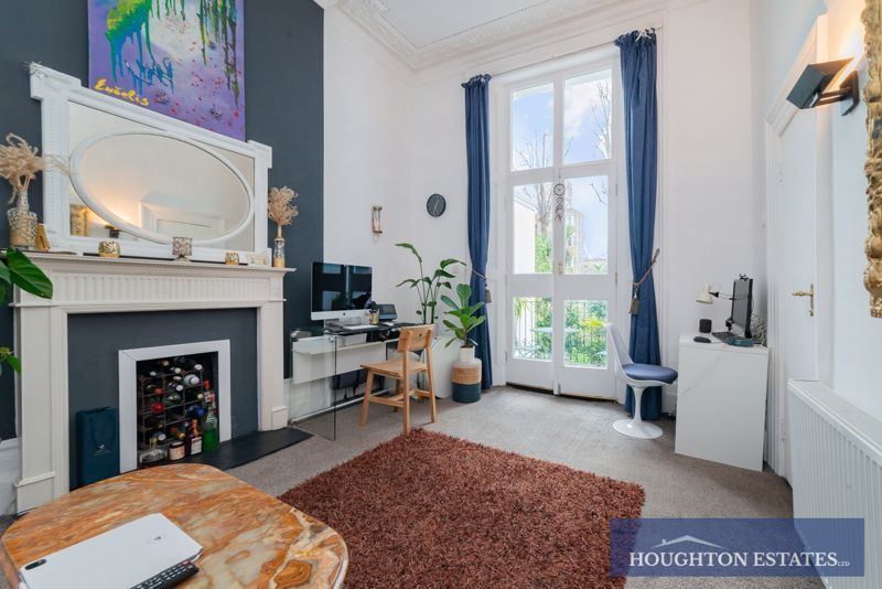 Property photo 2 of 8 Photo 5