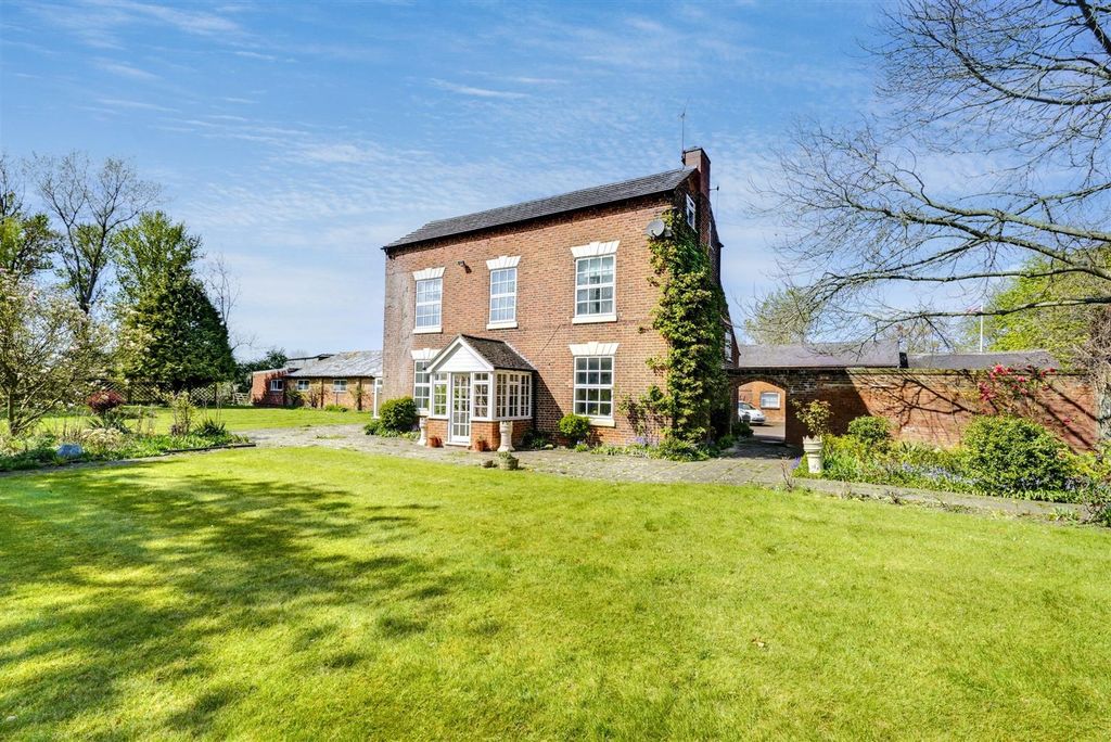 Property photo 1 of 34