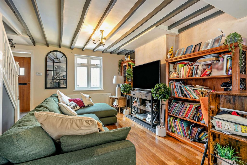 Property photo 3 of 17