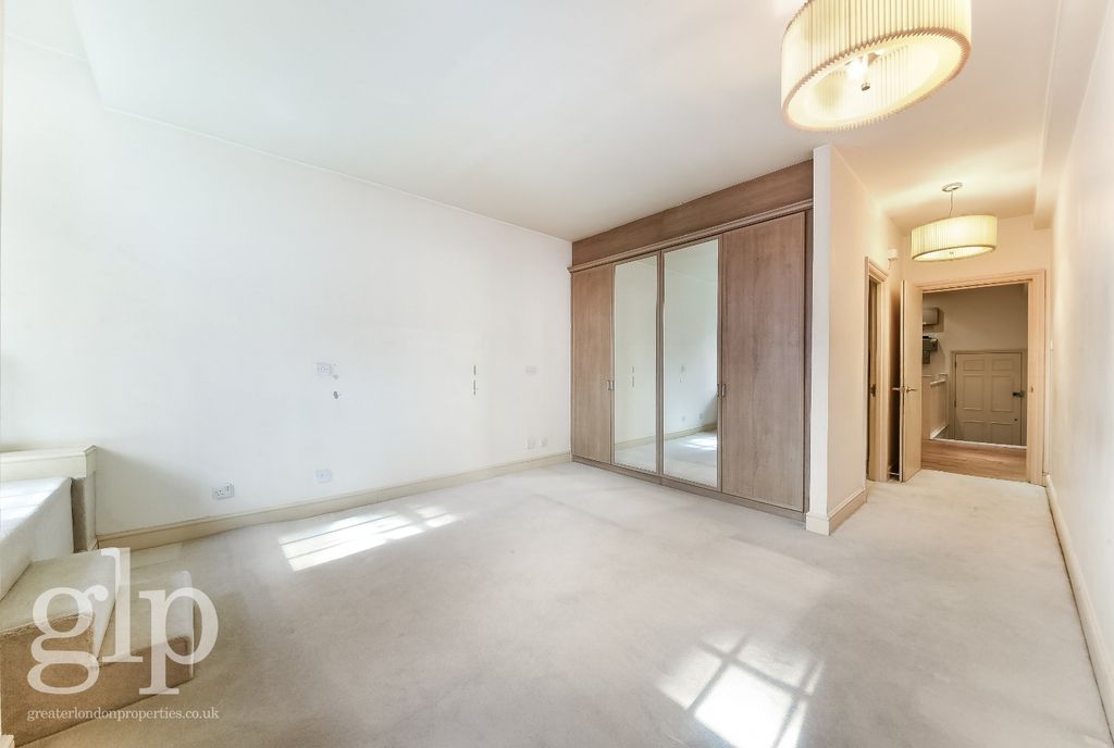 Property photo 3 of 22 4218583