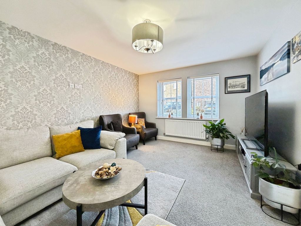 Property photo 3 of 22