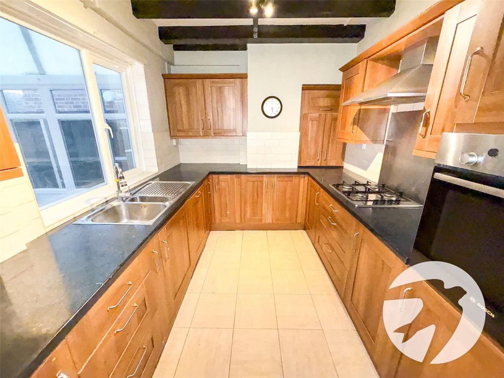 Property photo 2 of 14 Picture No. 08