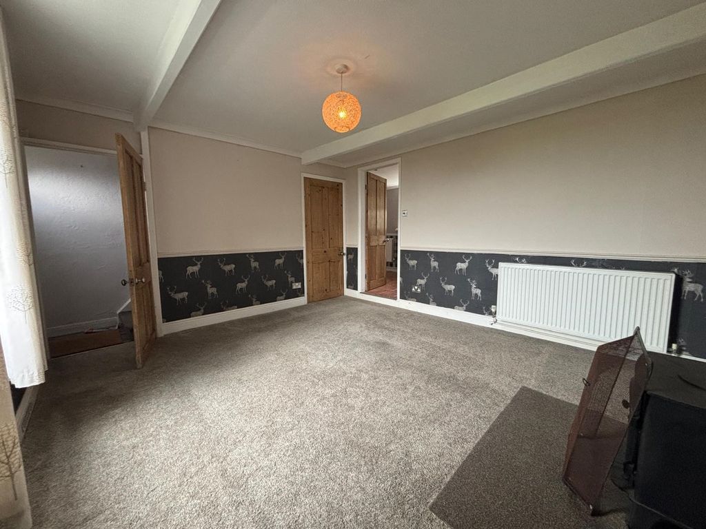 Property photo 2 of 16 Living Room