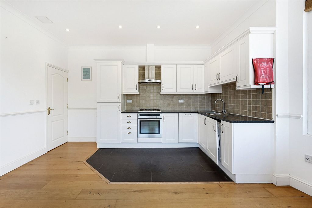 Property photo 1 of 13 Picture No. 21