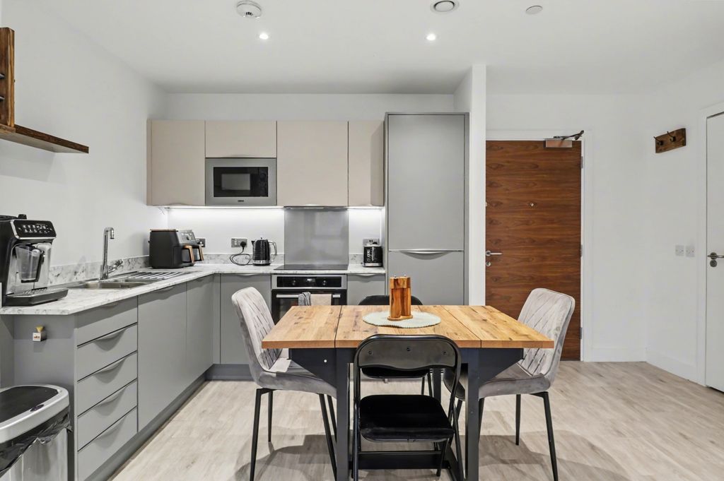 Property photo 2 of 22 Img_9670