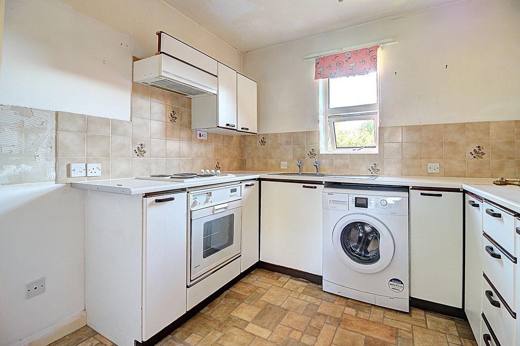 Property photo 2 of 15 Kitchen