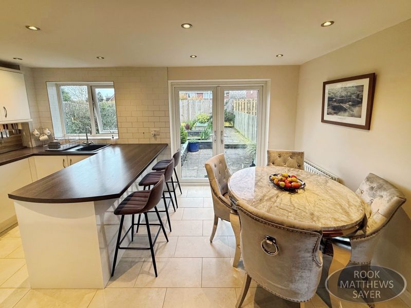 Property photo 2 of 9 Photo 7