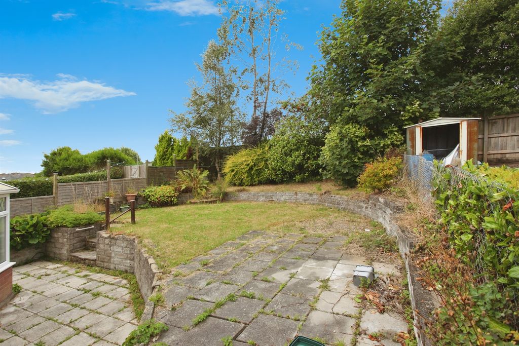 Property photo 3 of 19