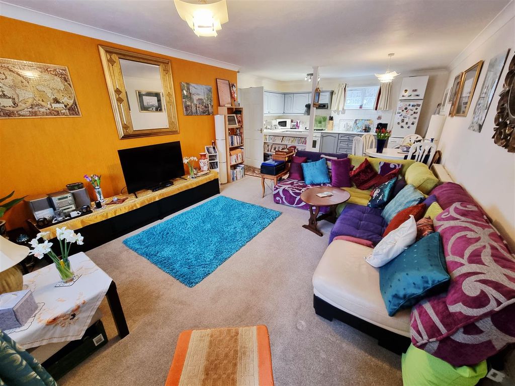 Property photo 2 of 11 20260317_150106.Jpg