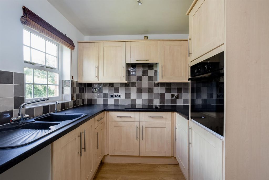 Property photo 2 of 17 142_Acaster_Lane1.Jpg