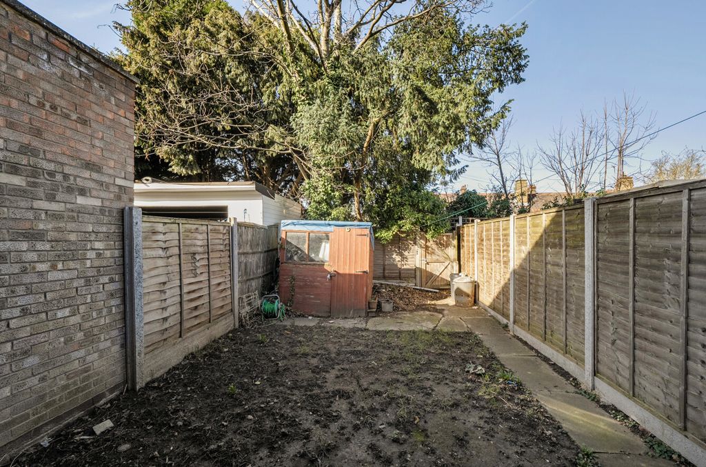 Property photo 3 of 18 1419775-5-699F030...