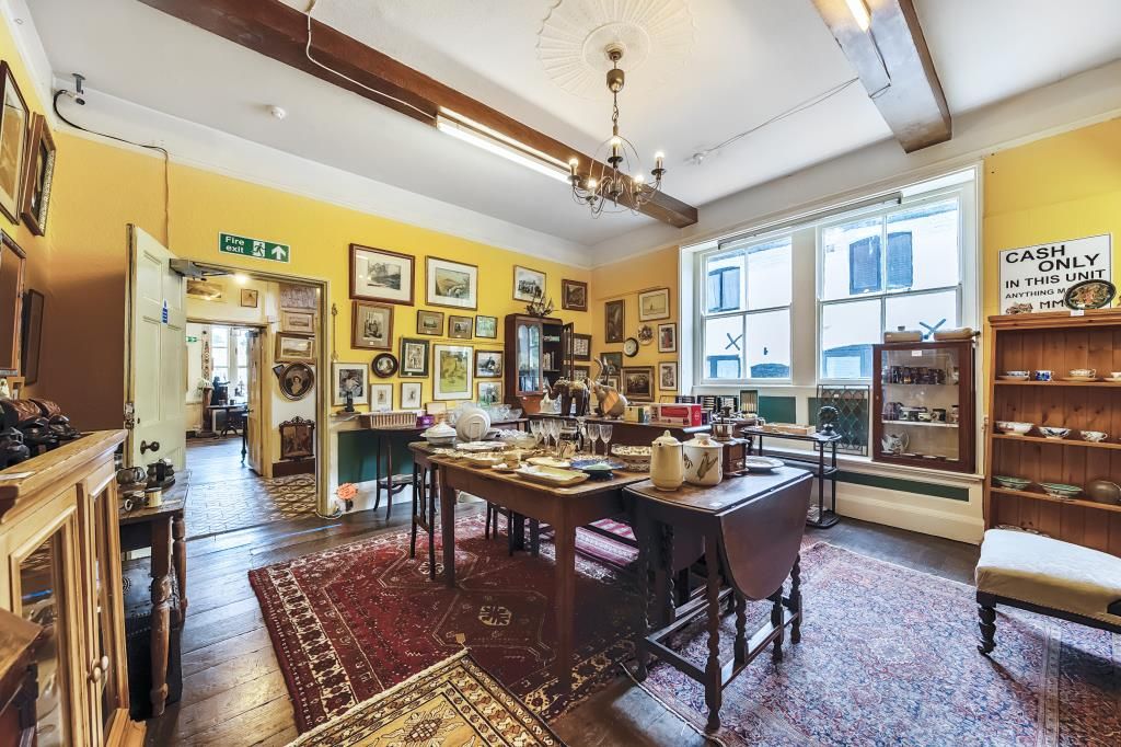 Property photo 3 of 22 Photos