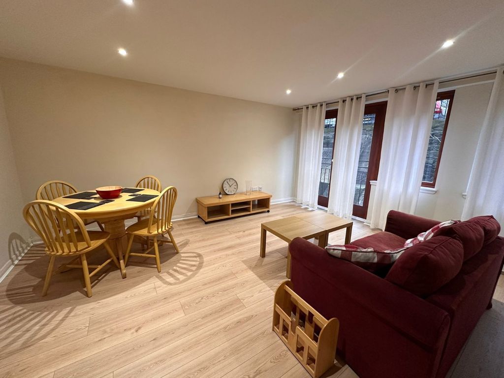 Property photo 2 of 14 Photo 2