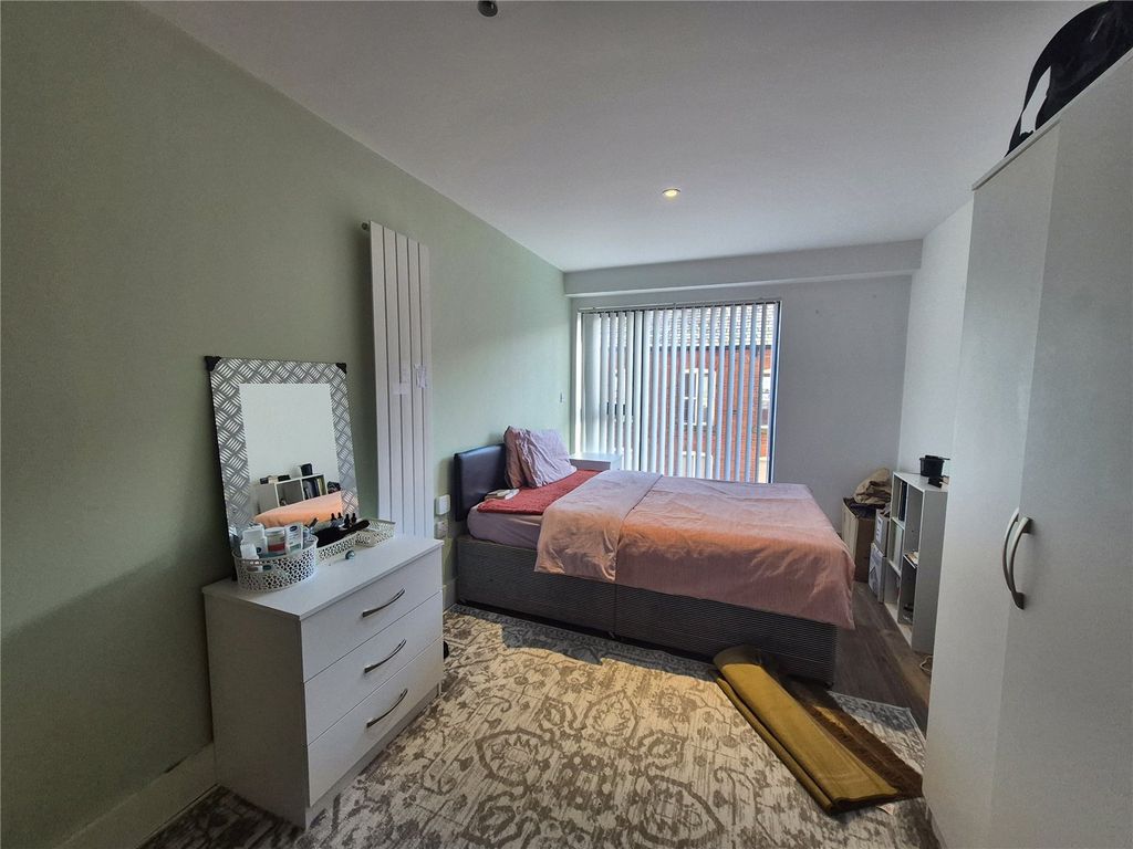 Property photo 2 of 6 Bedroom Area