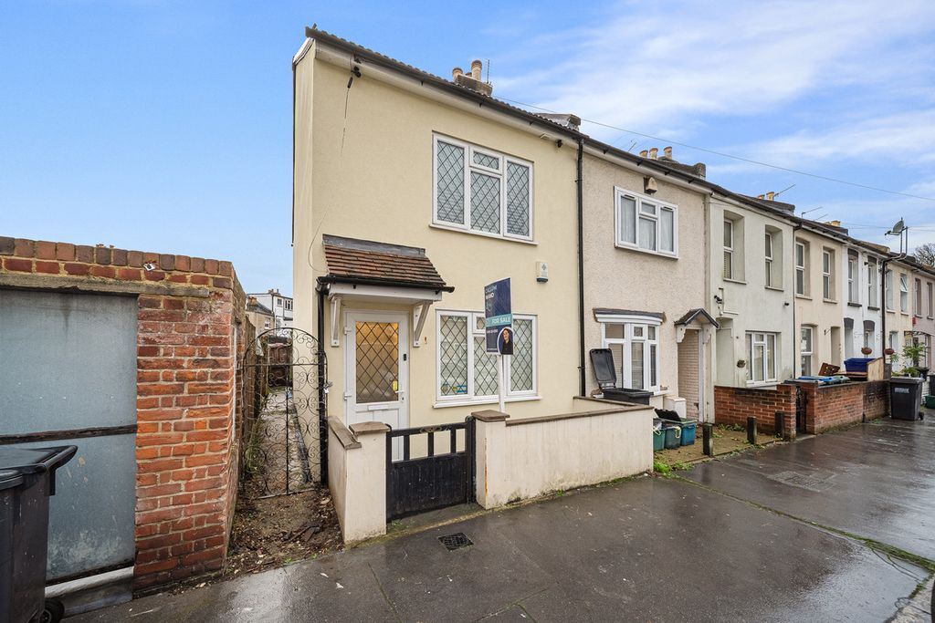 Property photo 1 of 10