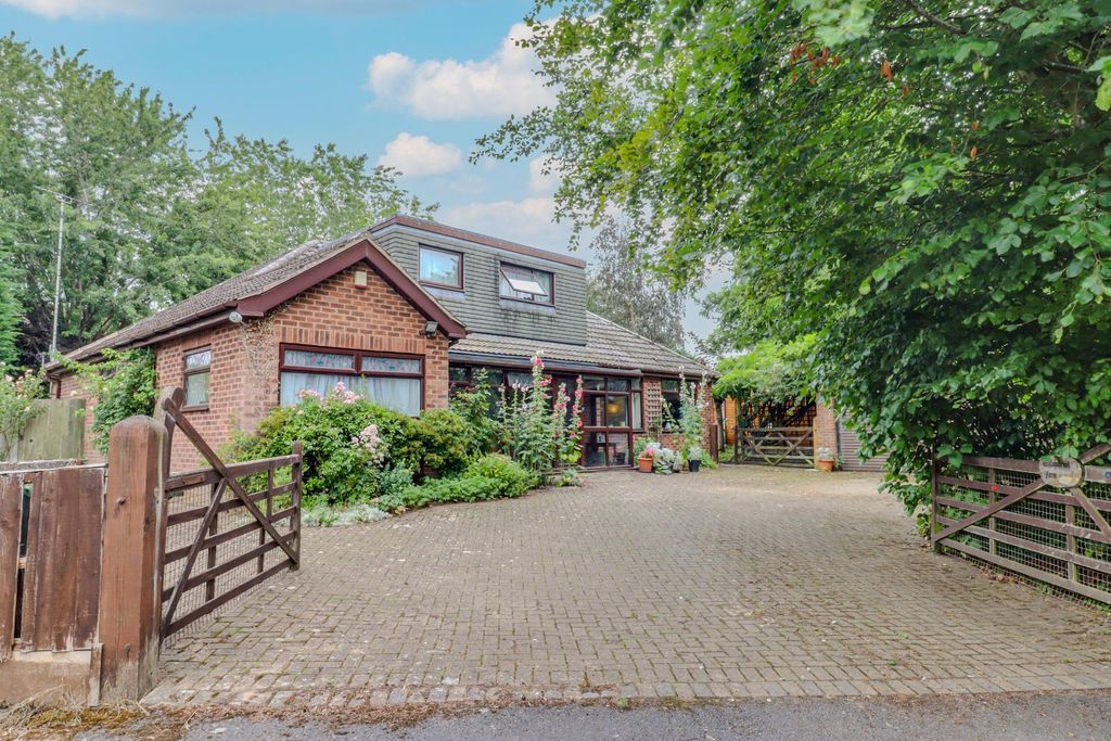 Property photo 1 of 23