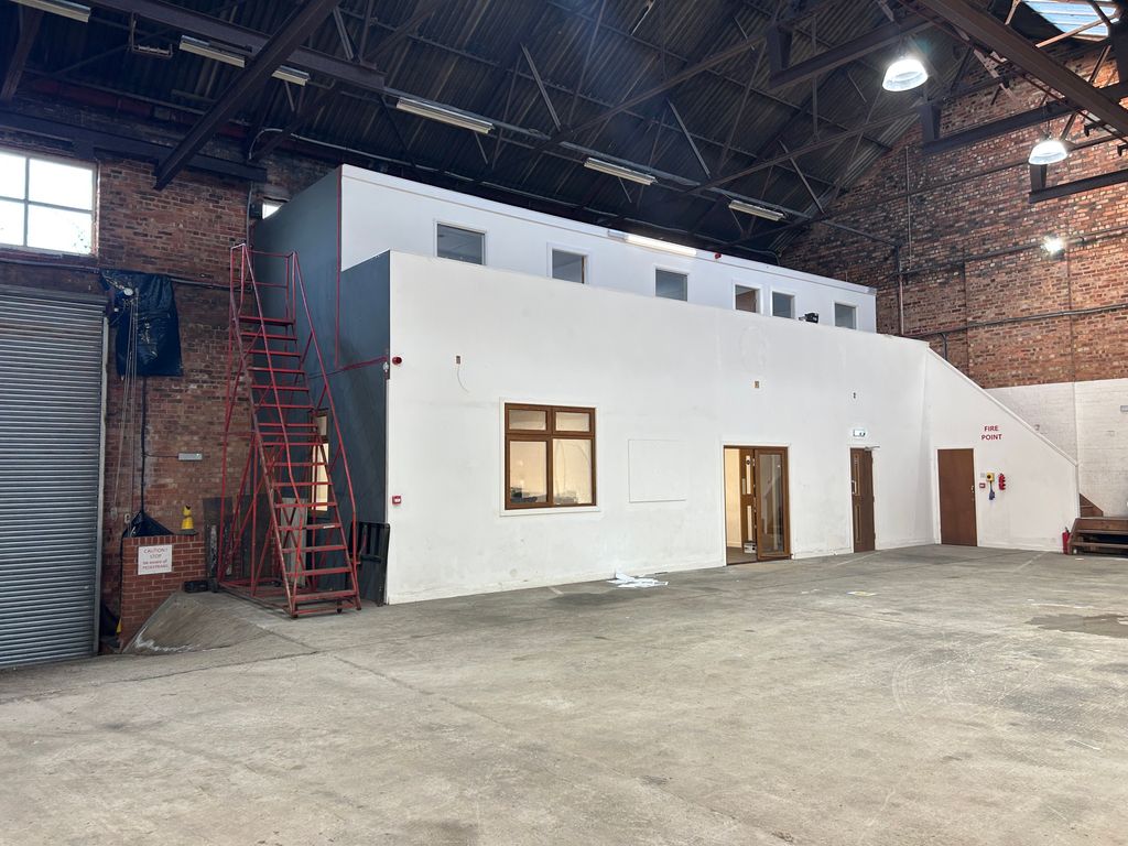 Property photo 2 of 7